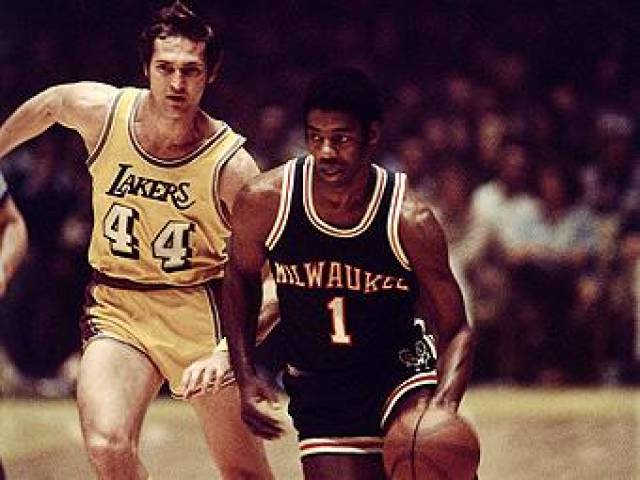 打下了坚实 打下了坚实